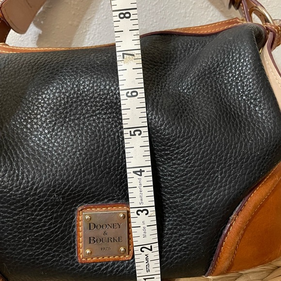 Dooney & Bourke leather tote/shoulder bag - Picture 11 of 12